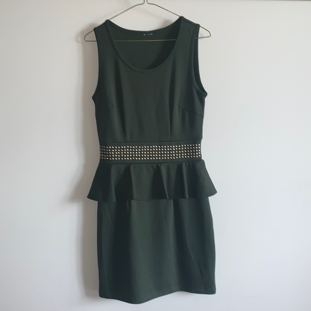 Green peplum dress